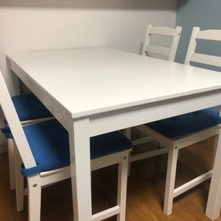 IKEA  ダイニングテーブル5点セット 無料！