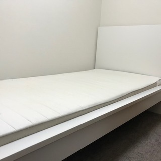 白いシングルベッドお譲りいたします。