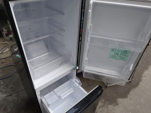 三菱　冷蔵庫　２ドア　ブラック色　１４６L　MR-P15X-B　２０１４年製