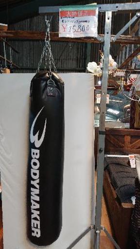 サンドバッグ スタンド付きお売りします。 スクエアスタンディング