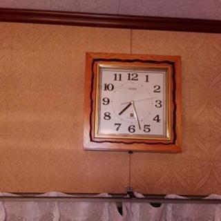 古い掛け時計　木製枠CITIZENシチズン水晶時計
