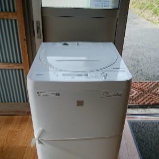 シャープ全自動洗濯機　2018年型　4.5キロ。