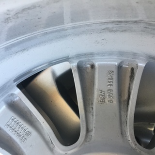 長野県諏訪市より】BMW用17インチ スタットレス 今シーズンおろしたて 