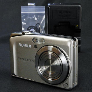 FUJIFILM デジタルカメラ FinePix F50fd シ...