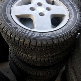 軽自動車用アルミホイール付きスタッドレスタイヤ、155/65/13 