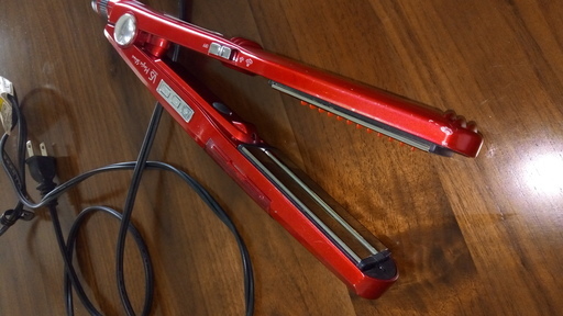 ヴィダルサスーン スチームヘアアイロン Vss 90 Rj Tonton 春日の美容家電 ヘアケア の中古あげます 譲ります ジモティーで不用品の処分