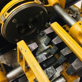 曽根 パイプネジ切り機 マイコン104 IS-CM104【リライズ野田愛宕店】【店頭取引限定】【中古品】1点限り早い者勝ち！ 曽根 パイプネジ切り機 マイコン104 IS-CM104【リライズ野田愛宕店