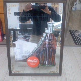  コカ コーラの鏡　ミラー　インテリ　バーの演出