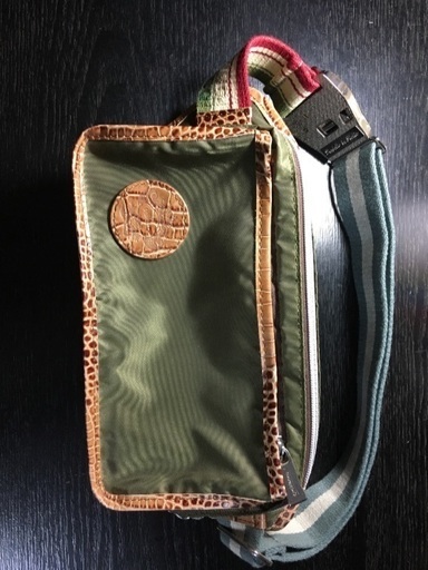 【価格見直 極美品】オロビアンコ ボディバック