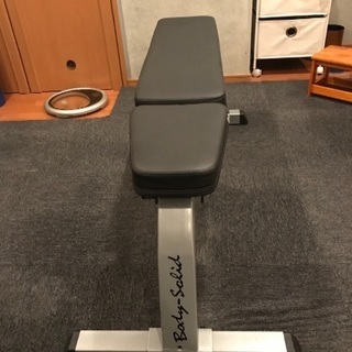 Bodysolid インクラインベンチ