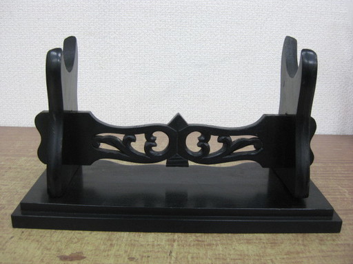 刀掛台 刀掛け 1本用 示現流 木製 日本刀 模造刀 居合刀 竹刀 飾り台 とも 鴻池新田の家庭用品 その他 の中古あげます 譲ります ジモティーで不用品の処分