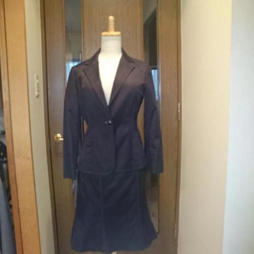 お安くしました お洒落な黒のスーツ ミミニ 札幌のスーツ レディース の中古 古着あげます 譲ります ジモティーで不用品の処分