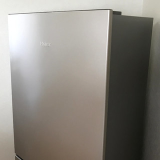 美品! 人気のゴールド 冷蔵庫 ハイアール 218L 2ドア【右開き】 4562117087559_A03.jpg