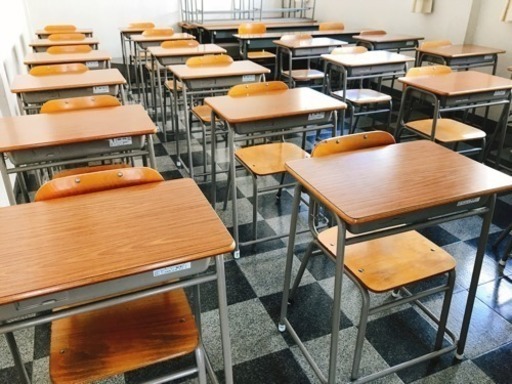 あげます 学校机椅子セット 使用問題無 Toru 袋井のテーブル 学習机 の中古あげます 譲ります ジモティーで不用品の処分 あげます 学校机椅子セット 使用問題無 Toru 袋井のテーブル 学習机 の中古あげます 譲ります ジモティーで不用品の処分