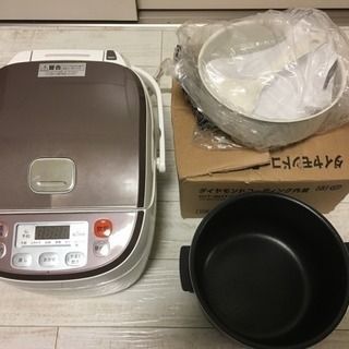 2〜3回使用美品 6合炊き高級土鍋炊き炊飯器 ダイヤモンドコーテ...