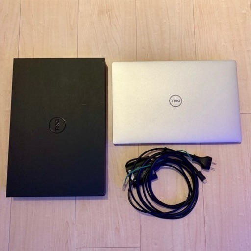 ほぼ新品！美品！DELL、デル、XPS、4k、タッチスクリーン、箱・付属品