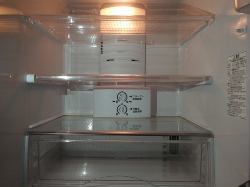 ３ドア冷凍冷蔵庫（サンヨ―・ノンフロン・255L・美品・動作確認済・清掃済）