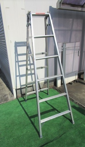 アルミ合金製　はしご兼用脚立 標準タイプ 6段H1.8M（REー18）新品未使用をお安く譲ります