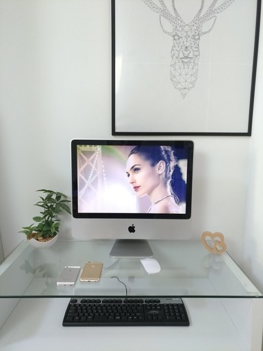 そのまま使える！　Apple　iMac②　美品　デスクトップ一体型　250G大容量　20インチ　ATI Radeon HD core2 2GHz　メモリ2G　X El Capitan10.11.6　Webカメラ　マイク内蔵　キーボード＆薄型ワイヤレスマウス付き　無線LAN　Wi-Fi対応　DVDドライブ