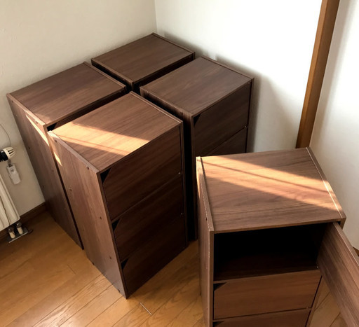 木目調 扉付きカラーボックス ウォールナットブラウン 収納３段 ペンギン 千歳の収納家具 カラーボックス の中古あげます 譲ります ジモティーで不用品の処分