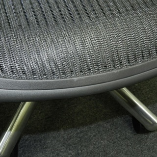 中古アーロンチェア