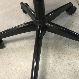 ヒューマンスケール ディフリエントワールド オフィスチェア