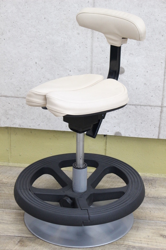 注目のブランド ayur R427)アーユルチェア chair イス 椅子 黒 ブラック カバー付き 足置きリング 骨盤矯正 丸ベースタイプ ルナ チェア
