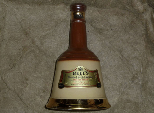 Bell Sblendedscotchwhiskyベルズスコッチウイスキー陶器ボトル もーちん 学芸大学のウイスキー の中古あげます 譲ります ジモティーで不用品の処分