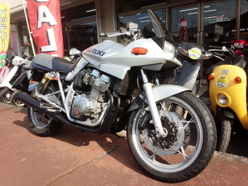 NO.2549　ＧＳＸ４００Ｓカタナ　水冷４サイクル１６バルブ４気筒４００ｃｃ　シルバー　 ☆彡