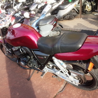 NO.2550 CB400SF 水冷4サイクルDOHC16バルブ4気筒