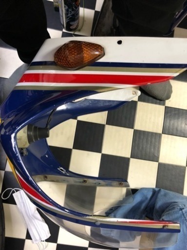 NSR50 初期型アッパーカウル割れあり ロスマンズシートカウル