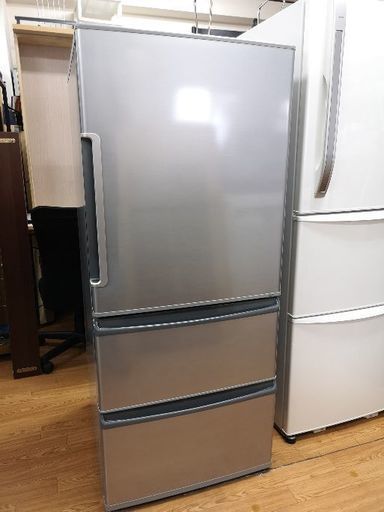 2017年製　アクア　ファミリータイプ　272L　冷凍冷蔵庫　シルバー