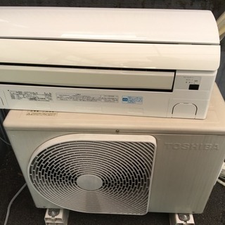 3/31までTOSHIBA 18畳用エアコン 【RAS-562ND】