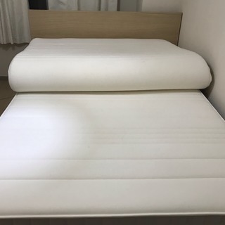 ダブルベッド（IKEA)