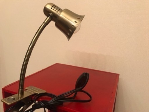 アンティークゴールドのクリップライト ランプ Kinoko 新宿の照明器具の中古あげます 譲ります ジモティーで不用品の処分