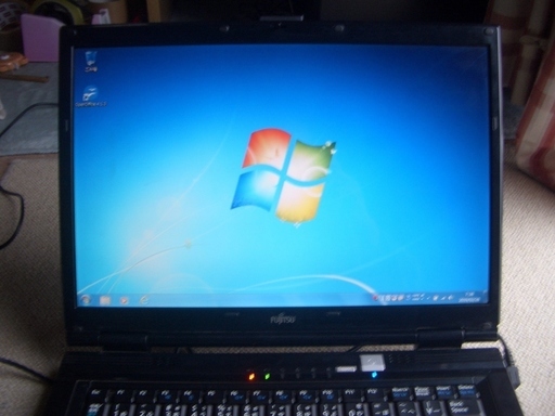 Windows7 ノ　ートパソコン　FMV-BIBLO NF/B50　すぐに使用できます