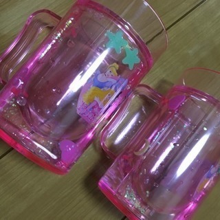 ラメ入りで光る ディズニープリンセス コップ 2個まとめて ゆぅ プロフ必読 札幌の子供用品の中古あげます 譲ります ジモティーで不用品の処分 ラメ入りで光る ディズニープリンセス コップ 2個まとめて ゆぅ プロフ必読 札幌の子供用品の中古あげます 譲ります ジモティーで不用品の処分