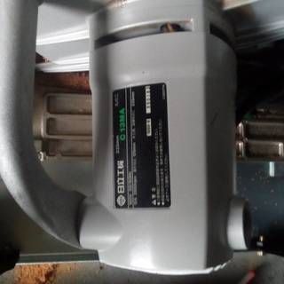 円のこ　日立工機 丸のこ C13MA (C13MA)　と、専用台　PS15-BS2　セットです。