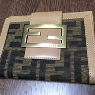 ブランド財布 FENDI 