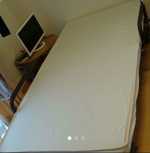折り畳み式電動ベッド