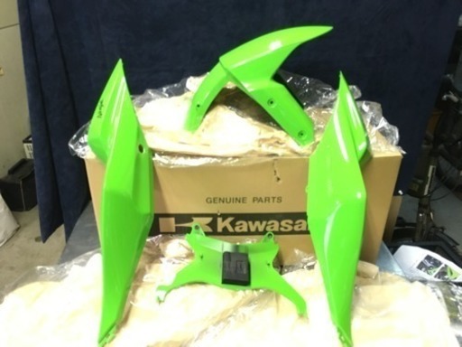 ゼファー1100ストライカーチタン