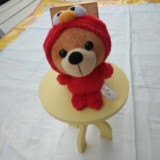 ユニバーサルスタジオキャラクターくまのぬいぐるみと小さい組み立て式テーブルセット ぷるうら 村野の本 Cd Dvdの中古あげます 譲ります ジモティーで不用品の処分