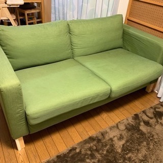 IKEA 緑のソファ
