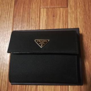 新品未使用プラダ三つ折り財布