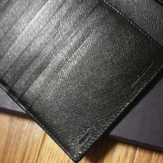 新品未使用プラダ三つ折り財布