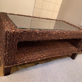 ガラステーブル  インテリア おしゃれ 只今保留中