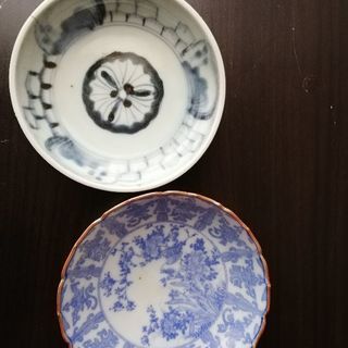 アンティークのお皿２枚セットで・染付・印判・骨董品