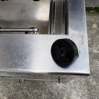 厨房用品　業務用　フライヤーだそうです。　交渉中 厨房用品 業務用 フライヤーだそうです。 交渉中