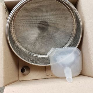 ミツバチ養蜂セット（中古）を売ります。