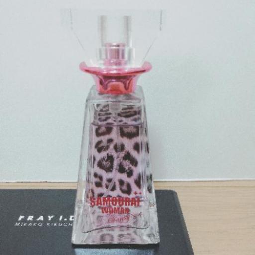 サムライウーマン香水 キャンメイクアイブロウ 他 はな 難波の香水の中古あげます 譲ります ジモティーで不用品の処分